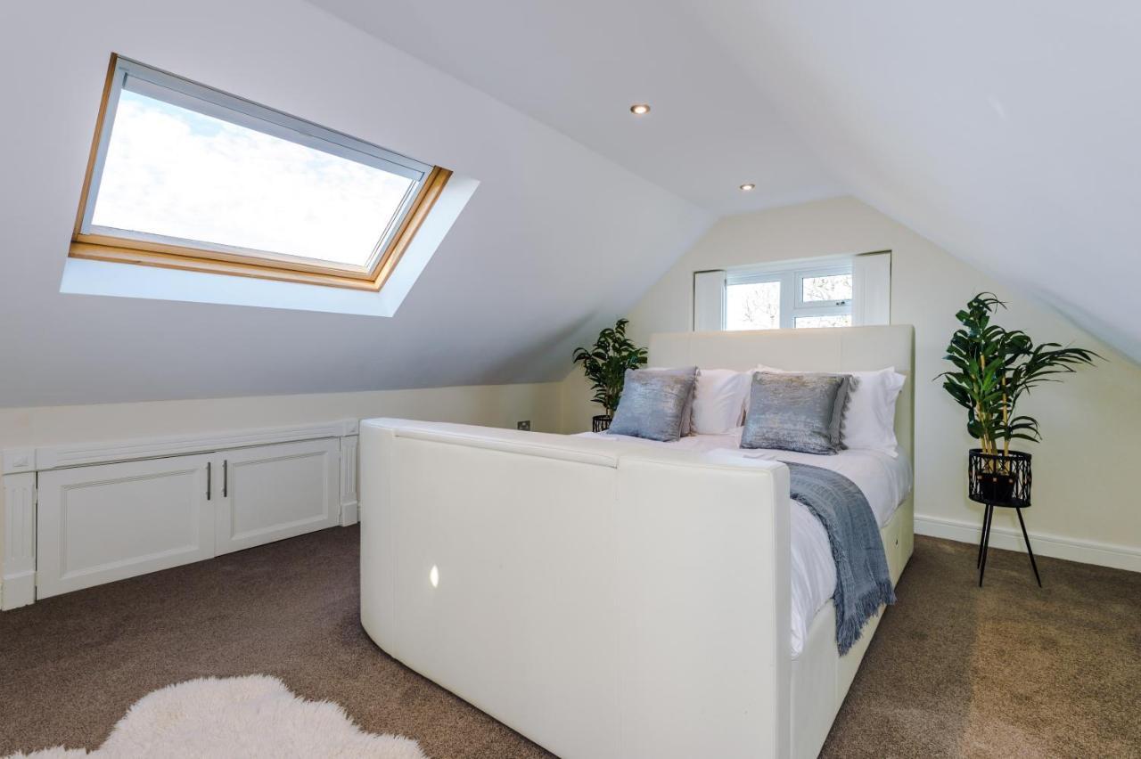 "Woodlands" By Greenstay Serviced Accommodation - Luxury 3 Bed Cottage In North Wales With Stunning Countryside Views & Parking - Close To Glan Clwyd Hospital - The Perfect Choice For Contractors, Business Travellers, Families And Groups Bodelwyddan 외부 사진